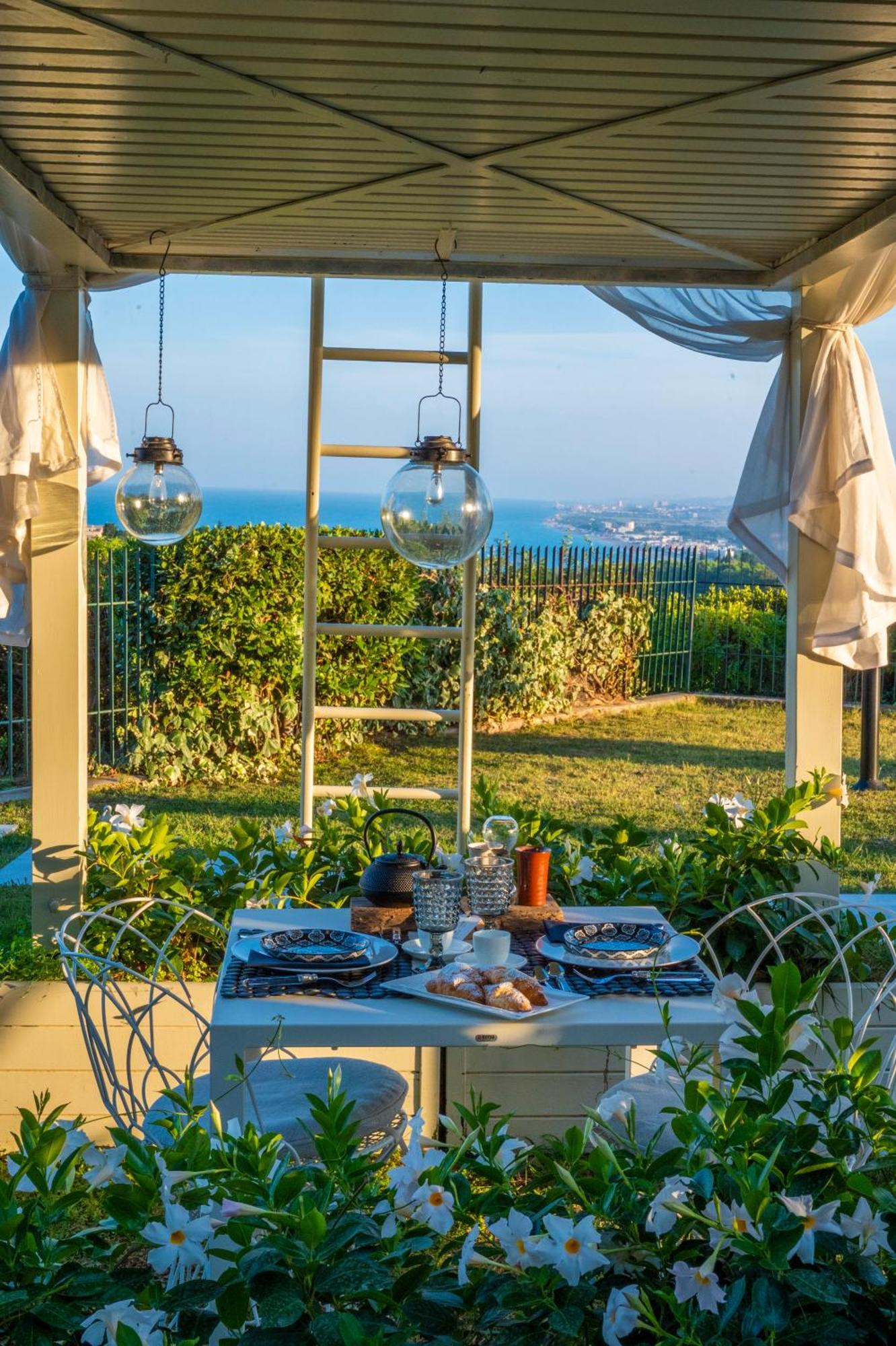 Bed and Breakfast Tra Gli Alberi E Il Mare à Sirolo Extérieur photo