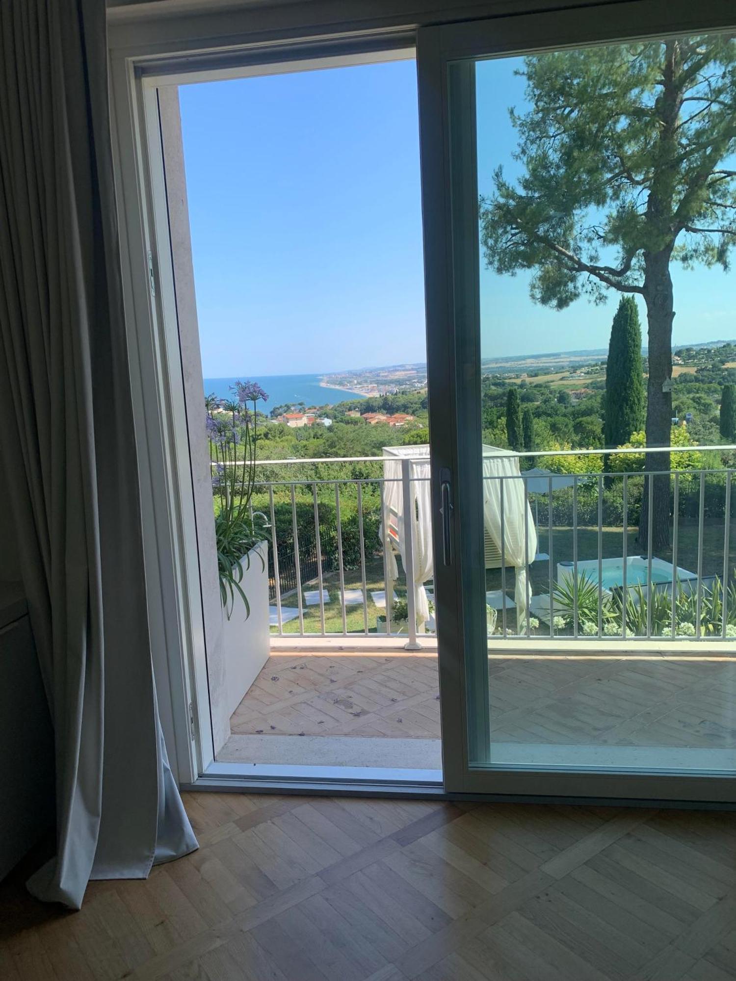 Bed and Breakfast Tra Gli Alberi E Il Mare à Sirolo Extérieur photo