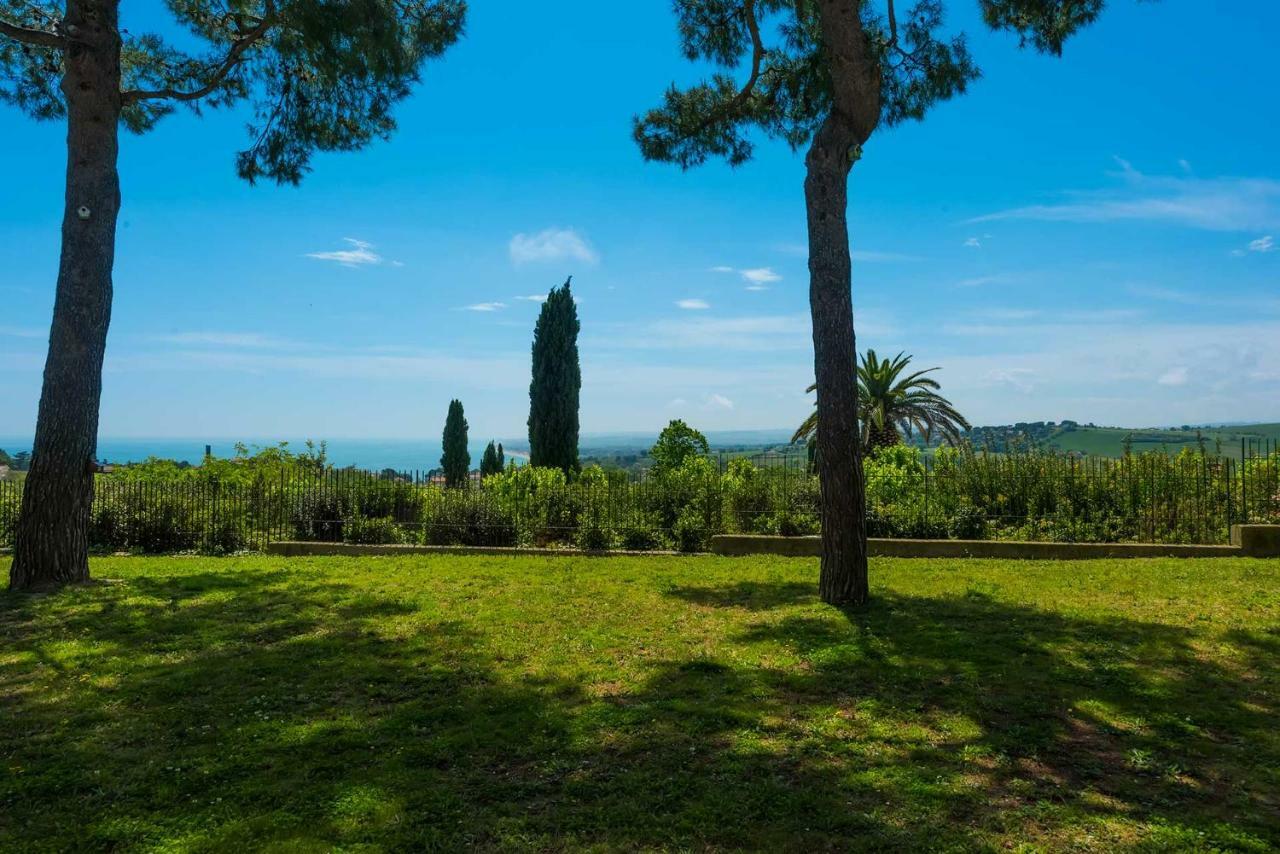 Bed and Breakfast Tra Gli Alberi E Il Mare à Sirolo Extérieur photo