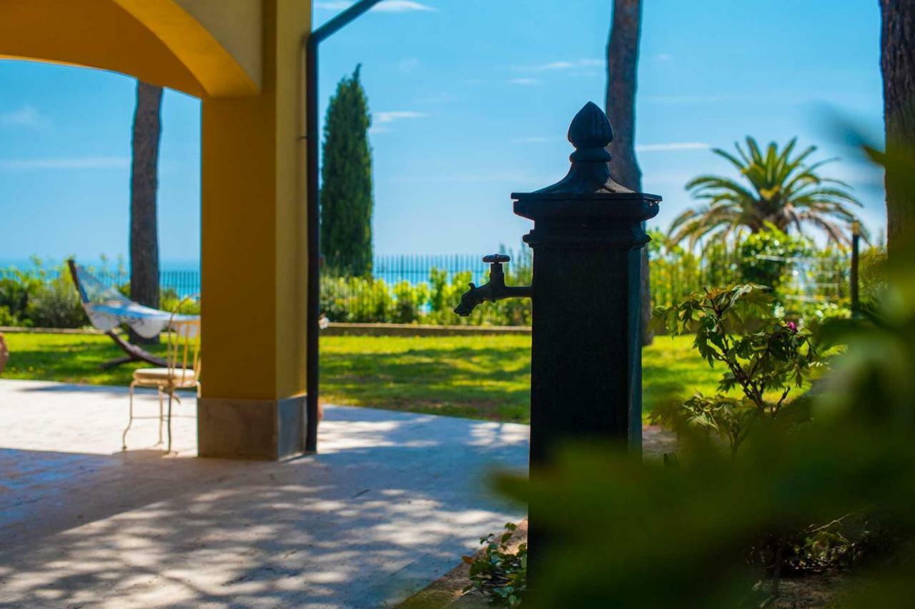 Bed and Breakfast Tra Gli Alberi E Il Mare à Sirolo Extérieur photo